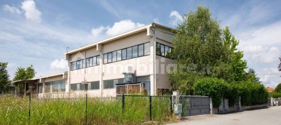 5 rooms Warehouse in Brandizzo, Italy No. 327644 2