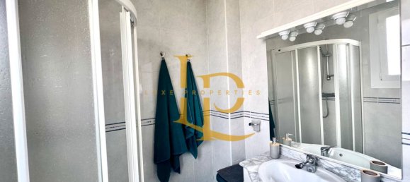 Дом с 4 спальнями в Барселона, Испания № 187908 25