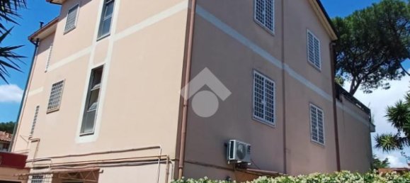 1 bedroom Apartment in Rome, Italy No. 324712 2