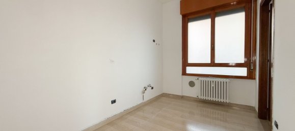 2 rooms Apartment in Sesto San Giovanni, Italy No. 185592 14