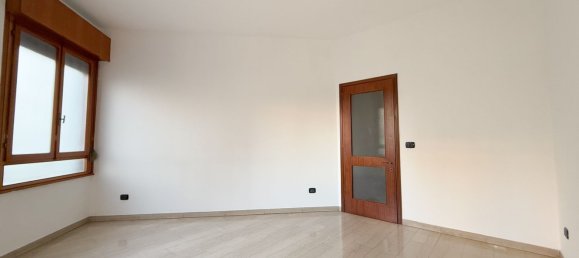 2 rooms Apartment in Sesto San Giovanni, Italy No. 185592 11