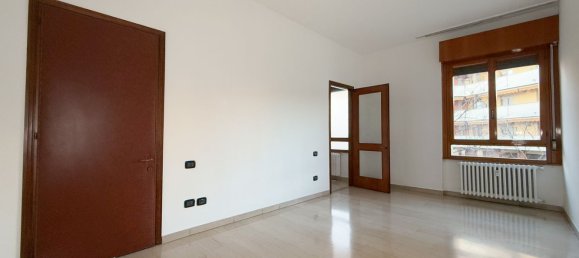 2 rooms Apartment in Sesto San Giovanni, Italy No. 185592 25