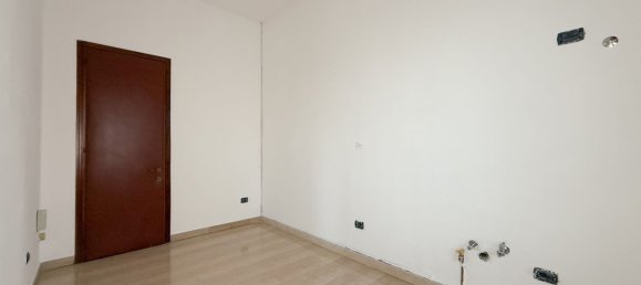 2 rooms Apartment in Sesto San Giovanni, Italy No. 185592 16