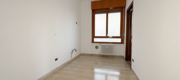2 rooms Apartment in Sesto San Giovanni, Italy No. 185592 15