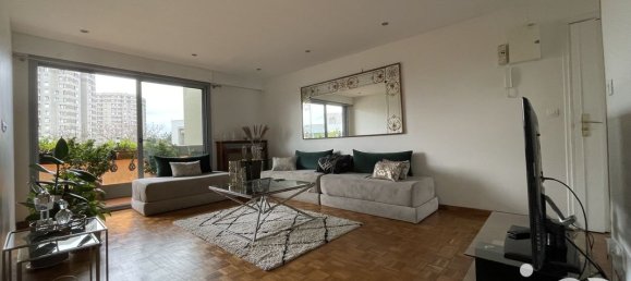 3 rooms Apartment in Nanterre, France No. 170412 5