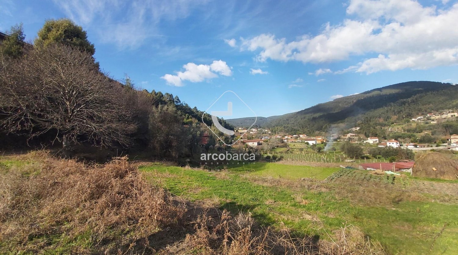 Terreno em Ponte de Lima, Portugal 3780 m² N.º 215212