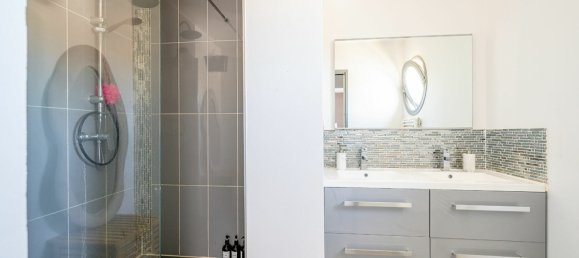 4 bedrooms House in Tresses, France No. 278760 14