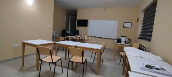  محل تجاري في Zabbar, Malta 53متر مربع رقم 13485 2