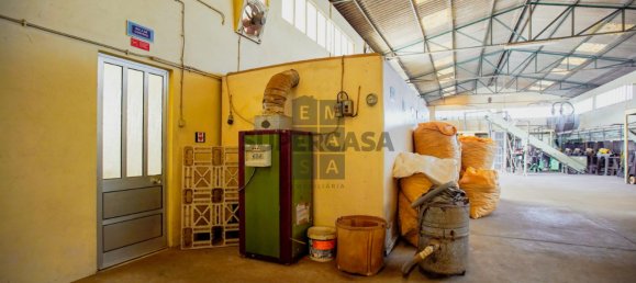  مستودع في Lourosa, Portugal 911متر مربع رقم 157404 35