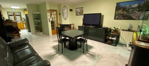 5 chambres Maison à Fontenay-sous-Bois, France No. 187017 2