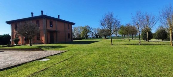 3 Schlafzimmer Villa in Ravenna, Italy, Nr. 334902 12