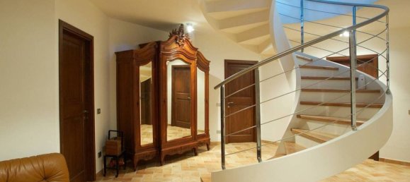 3 Schlafzimmer Villa in Ravenna, Italy, Nr. 334902 37