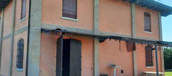 3 Schlafzimmer Villa in Ravenna, Italy, Nr. 334902 9