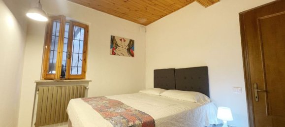 3 rooms Apartment in Parma, Italy No. 20406 8
