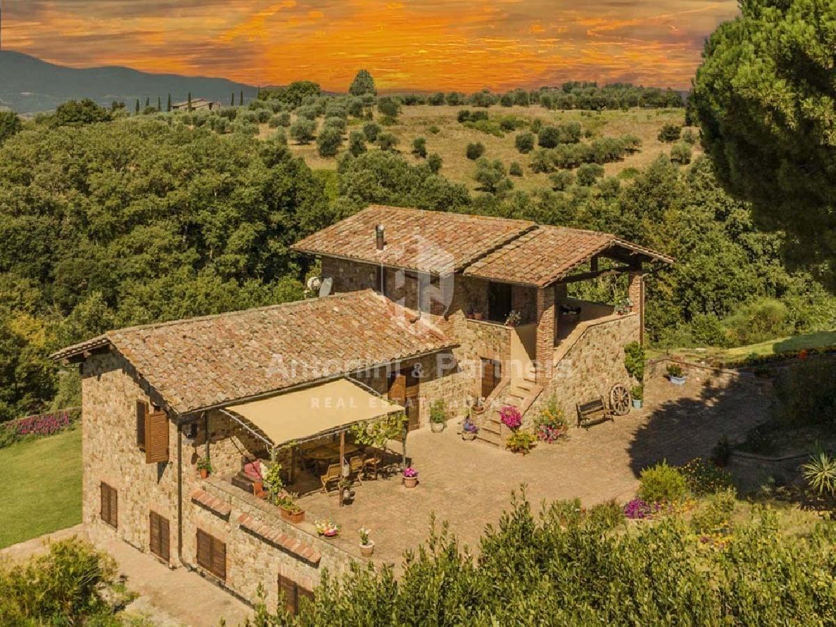 Casa de 20 dormitorios en Città della Pieve, Italy No. 173120