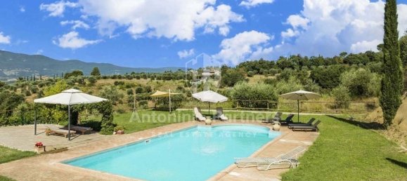 Casa de 20 dormitorios en Città della Pieve, Italy No. 173120 10