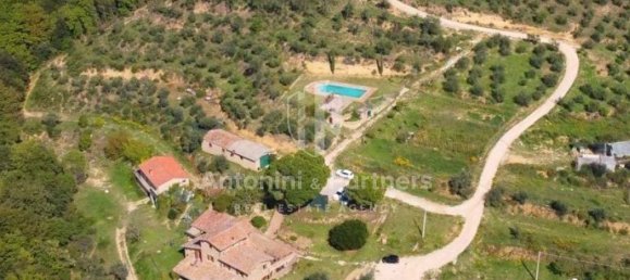 Casa de 20 dormitorios en Città della Pieve, Italy No. 173120 25