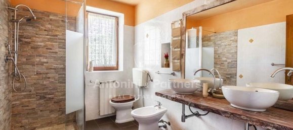 Casa de 20 dormitorios en Città della Pieve, Italy No. 173120 23