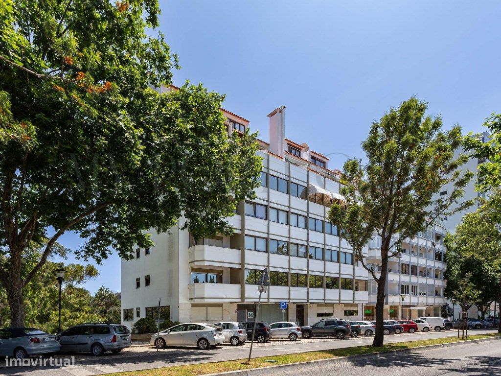 3 bedrooms Apartment in Cascais, Portugal No. 294795