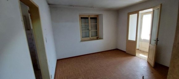 4 bedrooms Apartment in Sovramonte, Italy No. 372720 7