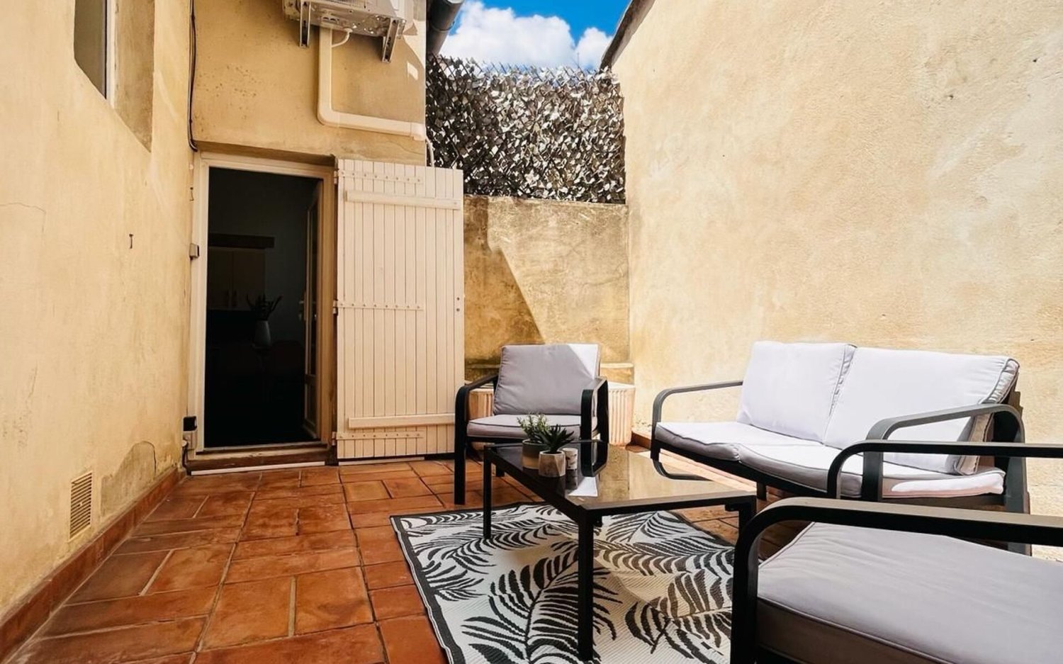 3غرفة شقة في Avignon, France رقم 337604