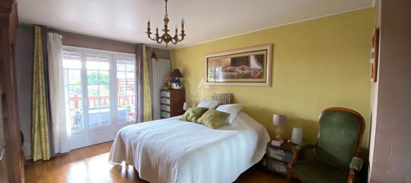 5 bedrooms House in Osny, France No. 183272 3