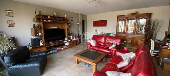 5 bedrooms House in Osny, France No. 183272 12