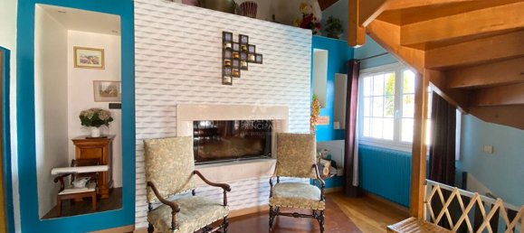 5 bedrooms House in Osny, France No. 183272 17