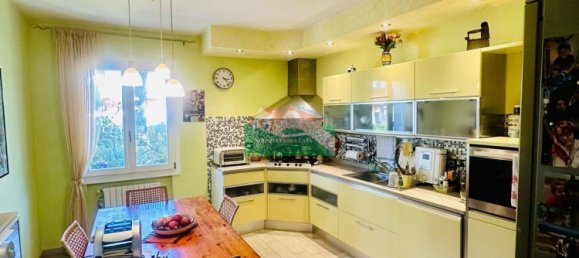 5 bedrooms House in Ravenna, Italy No. 311515 7