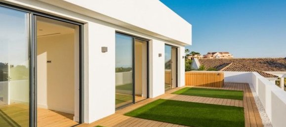 5 bedrooms Villa in Malaga, Spain No. 120631 12