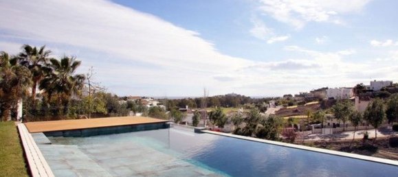 5 bedrooms Villa in Malaga, Spain No. 120631 7