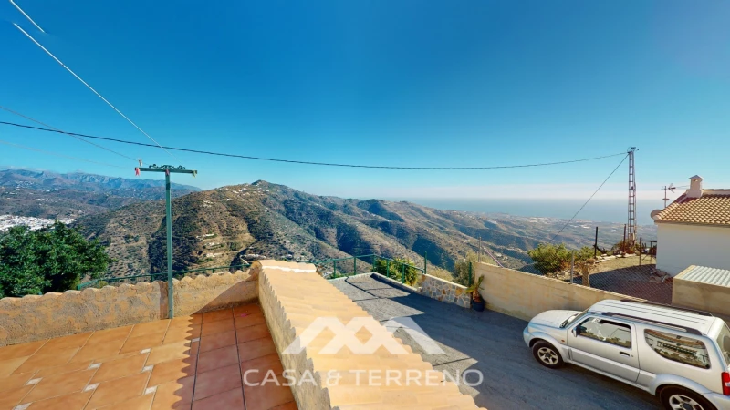 5 bedrooms House in Arenas, Spain No. 44880