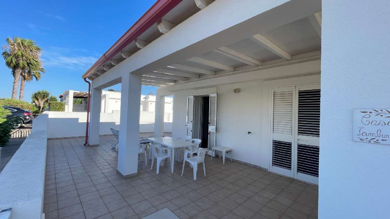 3 rooms House in Salve, Italy No. 326712