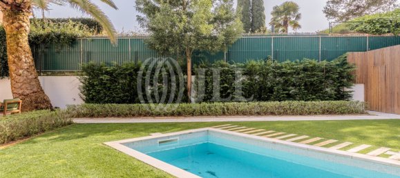 5 bedrooms Villa in Cascais, Portugal No. 131826 9