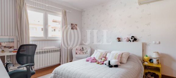 5 bedrooms Villa in Cascais, Portugal No. 131826 22