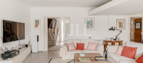 5 bedrooms Villa in Cascais, Portugal No. 131826 5