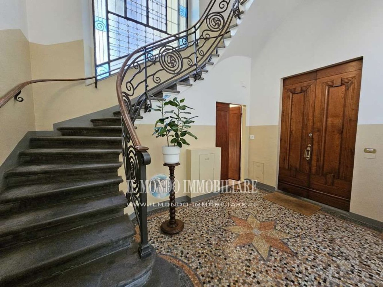 3 bedrooms Apartment in Florence, Italy No. 362777