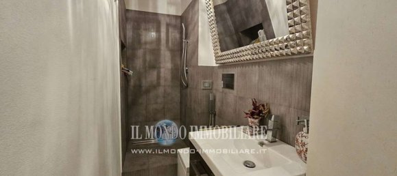 3 bedrooms Apartment in Florence, Italy No. 362777 13