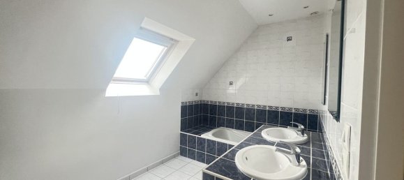 4 bedrooms House in Sorigny, France No. 56909 9