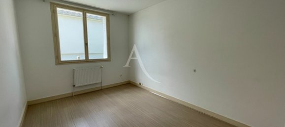 3 bedrooms House in Loir-et-Cher, France No. 70494 3