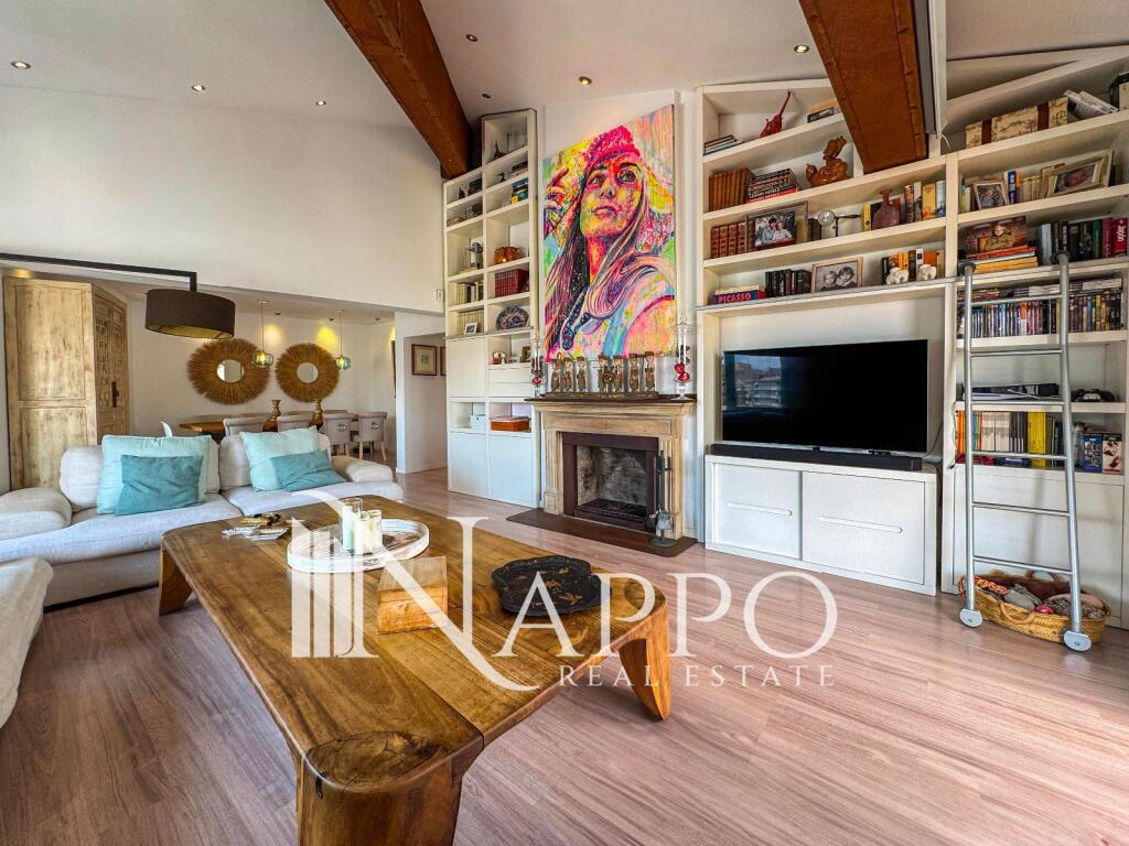 Квартира с 3 спальнями в Пальма-де-Майорка, Испания № 202077