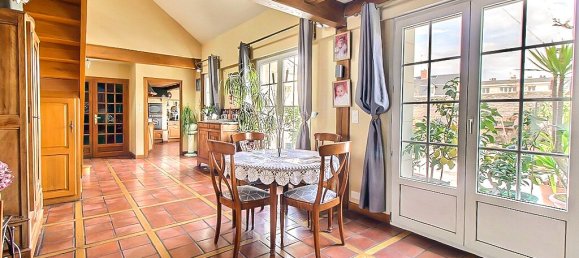 4 Schlafzimmer Gebäude in Tours, France, Nr. 89561 8