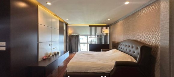 3 bedrooms Bungalow in Bangkok, Thailand No. 24032 9
