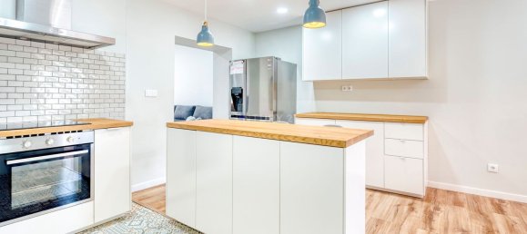 2 bedrooms House in Lisbon, Portugal No. 125377 5