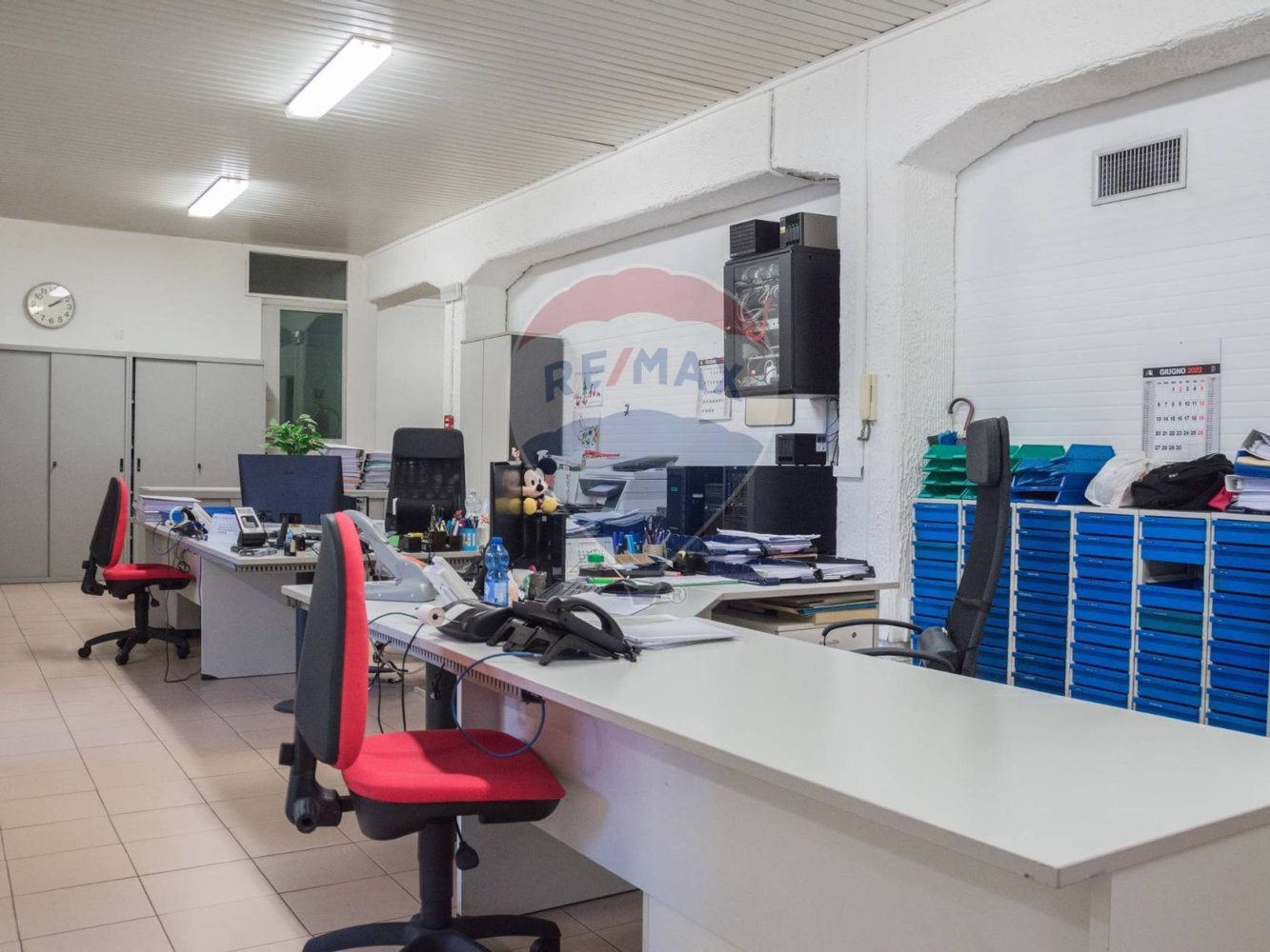 1 room Commercial property in San Donato Milanese, Italy No. 88063