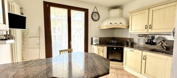 Penthouse de 3 divisões em Parma, Italy N.º 23850 24