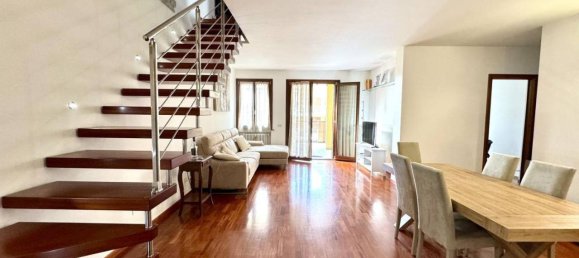 Penthouse de 3 divisões em Parma, Italy N.º 23850 3