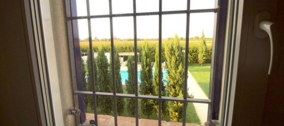 4 bedrooms Villa in Novellara, Italy No. 332188 20