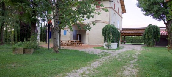 4 bedrooms Villa in Novellara, Italy No. 332188 4