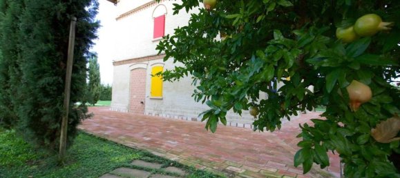 4 bedrooms Villa in Novellara, Italy No. 332188 11
